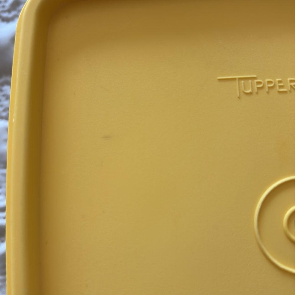 Vintage Tupperware Yellow Container - Picture 8 of 9